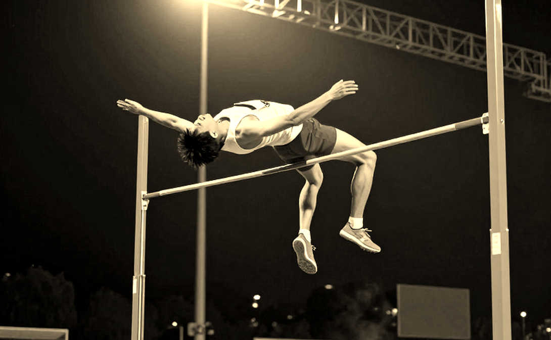Bục toàn nữ ở Rasselbock Backyard Ultra: đọc mật mã chấn thương trong vòng lặp 6,7 km